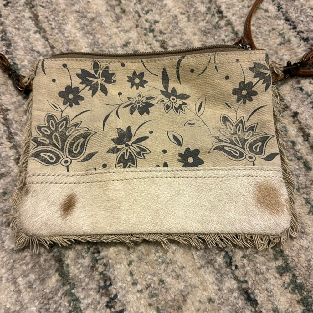Myra cross body bag